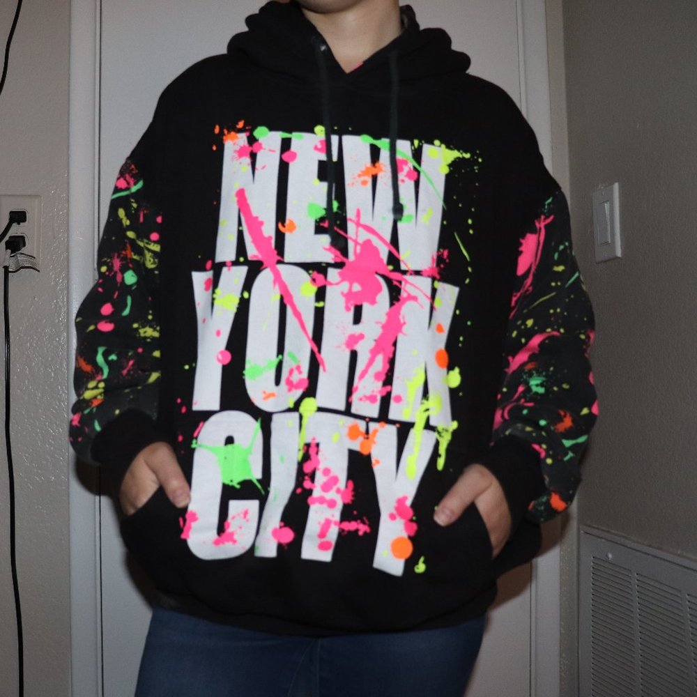Paint Splatter "New York City" Hoodie Size M